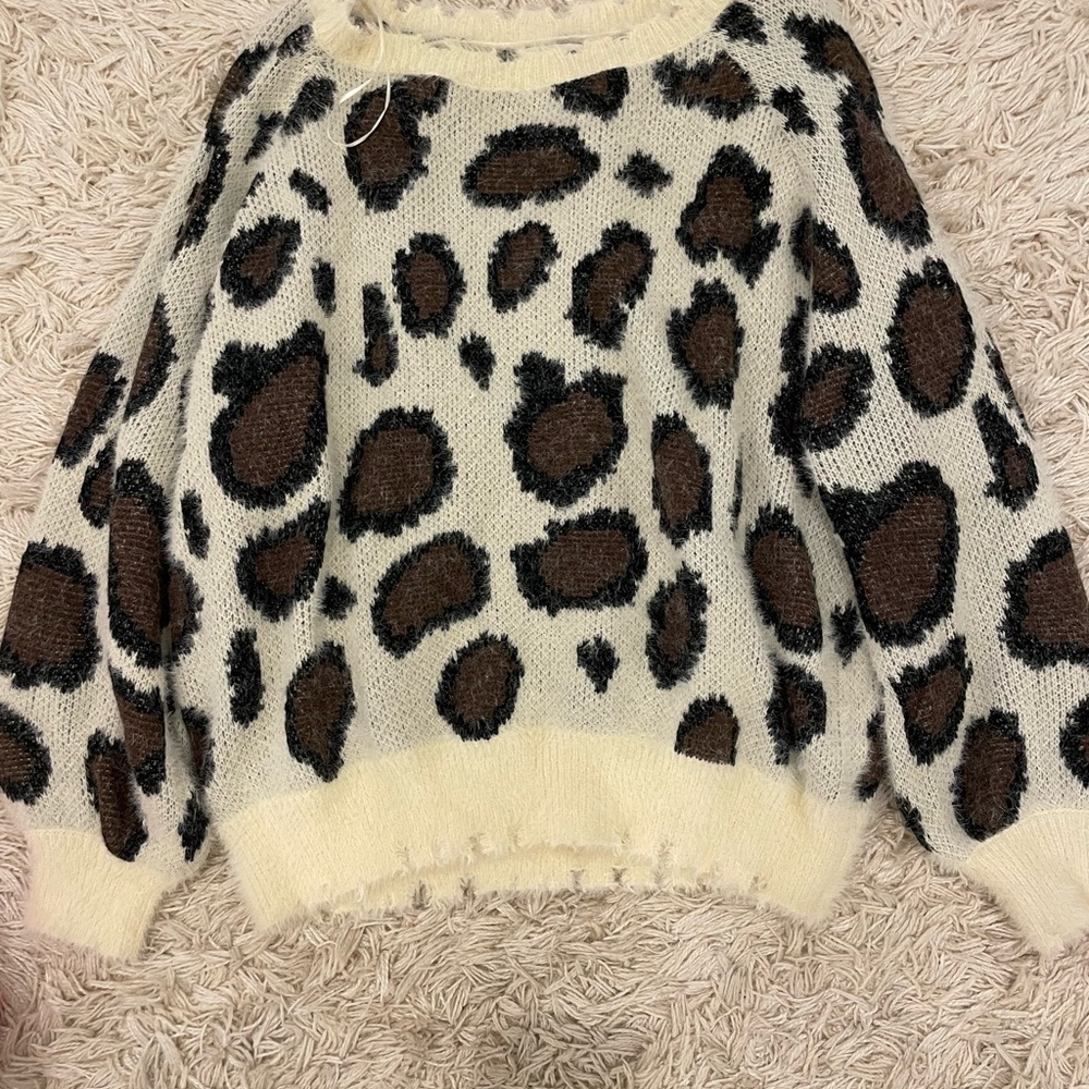 oversized Cheetah print sweater